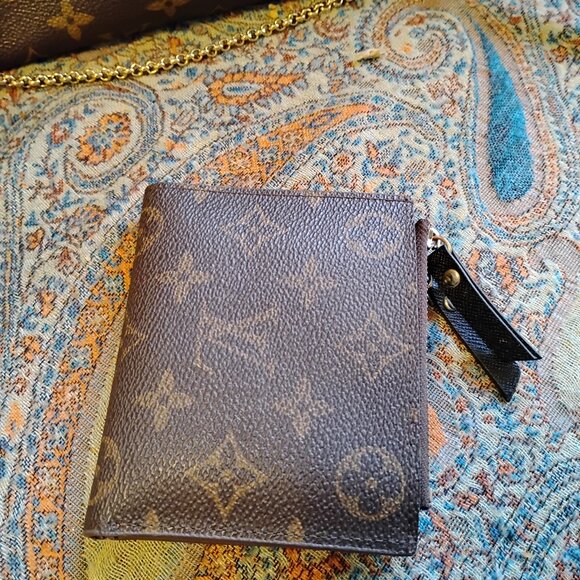 Eva Monogram Clutch with original strap - Picture 8 of 14